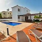 Nissi Palms فيلة أيا نابا