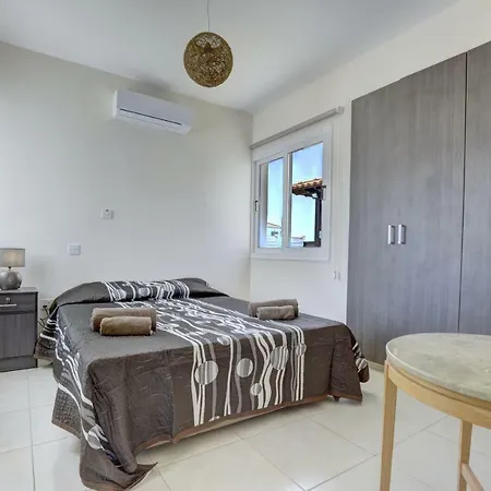 ヴィラ Nissi Palms