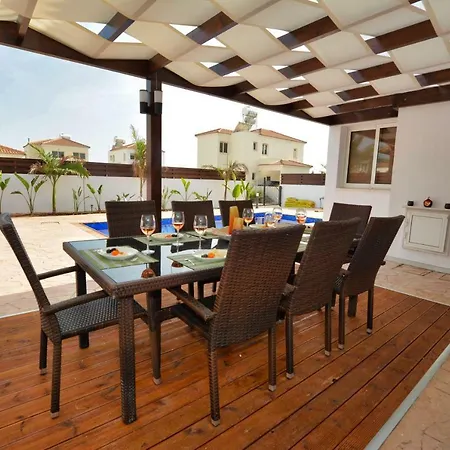 Villa Nissi Palms