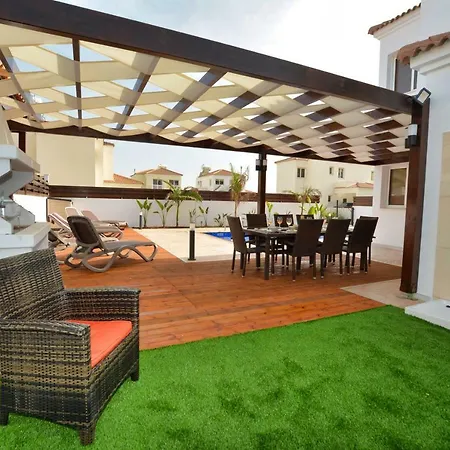 Nissi Palms Villa