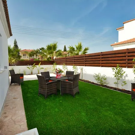 Nissi Palms Villa *