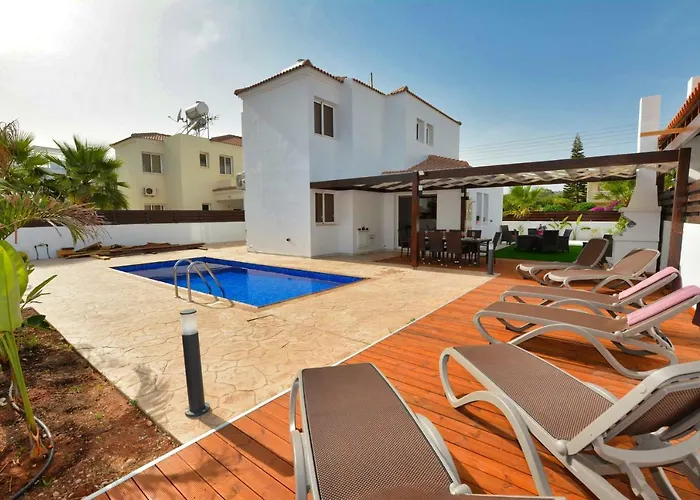 Nissi Palms Villa Ayia Napa